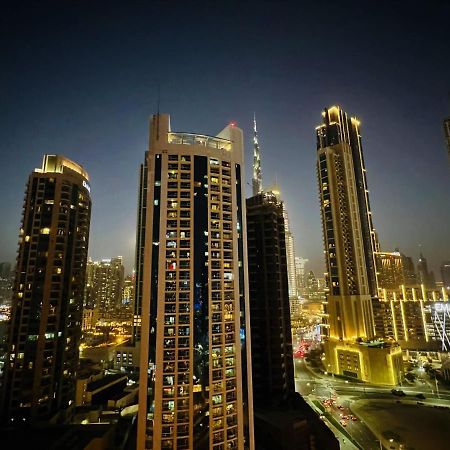 Urban King Bed With Burj Khalifa View & Dubai Mall Exterior foto